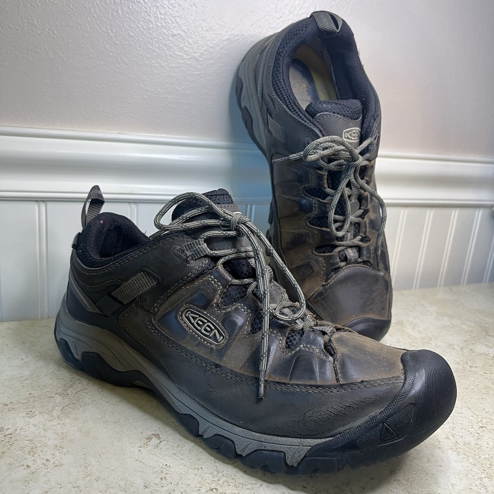 KEEN Targhee Waterproof Hiking Shoes Dark Earth Men's Size 13 Rugged Gorpcore